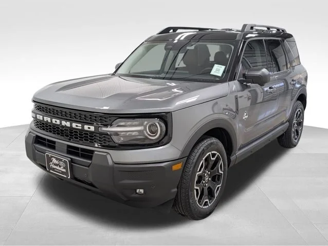 New 2025 Carbonized Gray Metallic Ford Outer Banks® image 16
