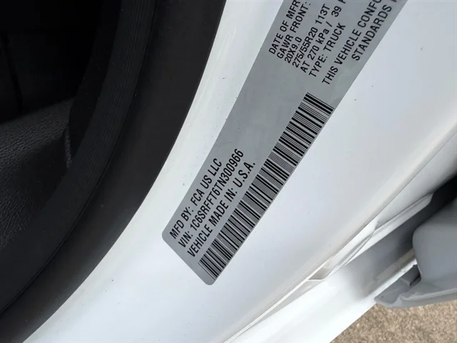 New 2026 Bright White Clear-Coat Exterior Paint RAM Big Horn image 18