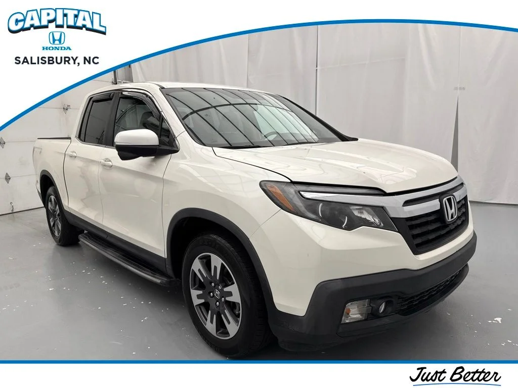 Used 2017  Honda RTL-T image 1