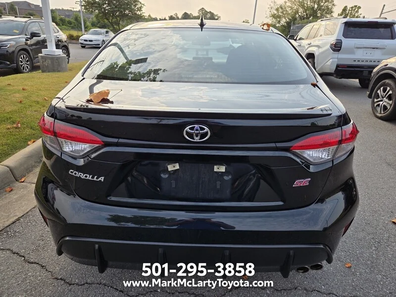 Used 2025 Midnight Black Metallic TOYOTA SE image 9