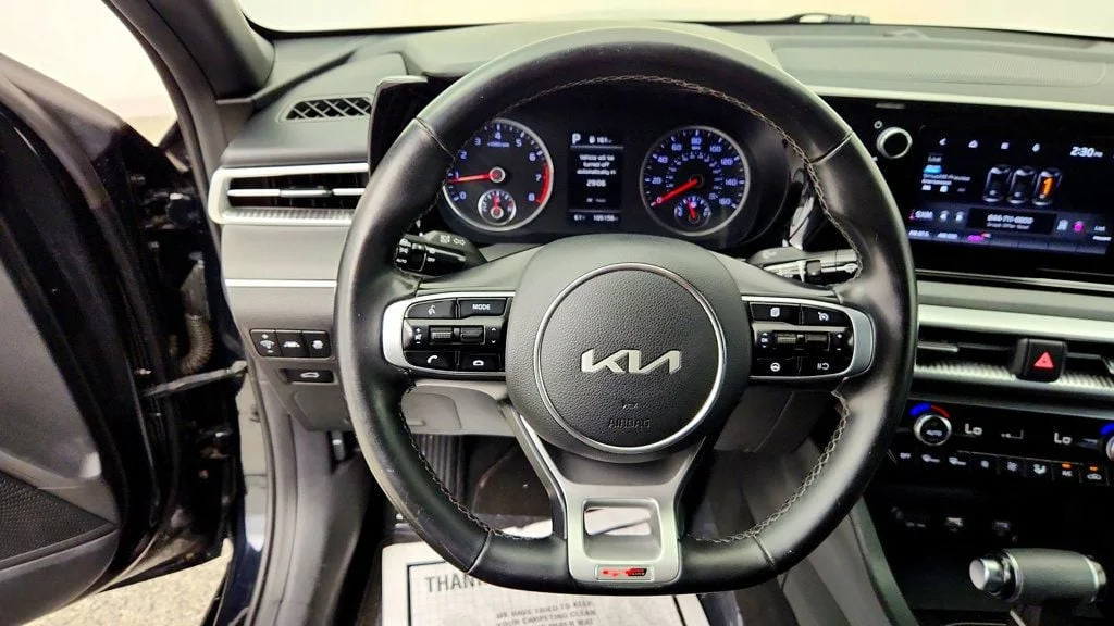 Used 2022 Ebony Black Kia GT-Line Automatic AWD image 13