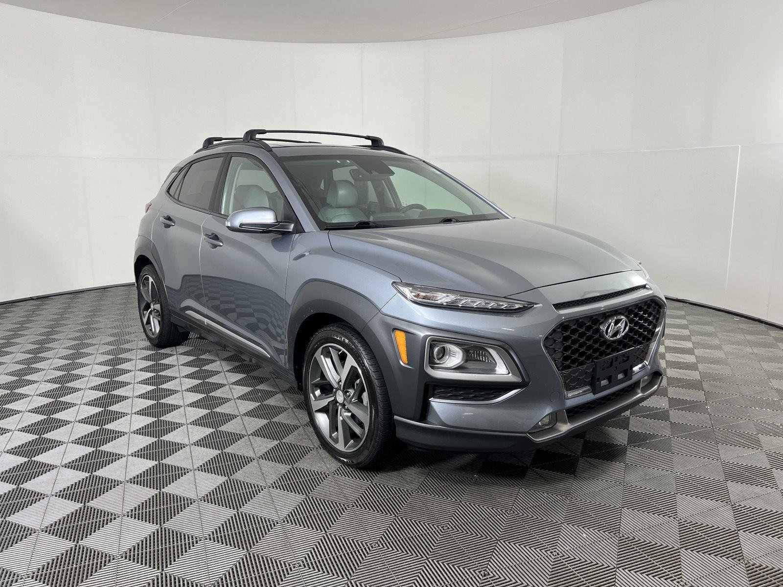 Used 2020 Sonic Silver Hyundai Limited image 14