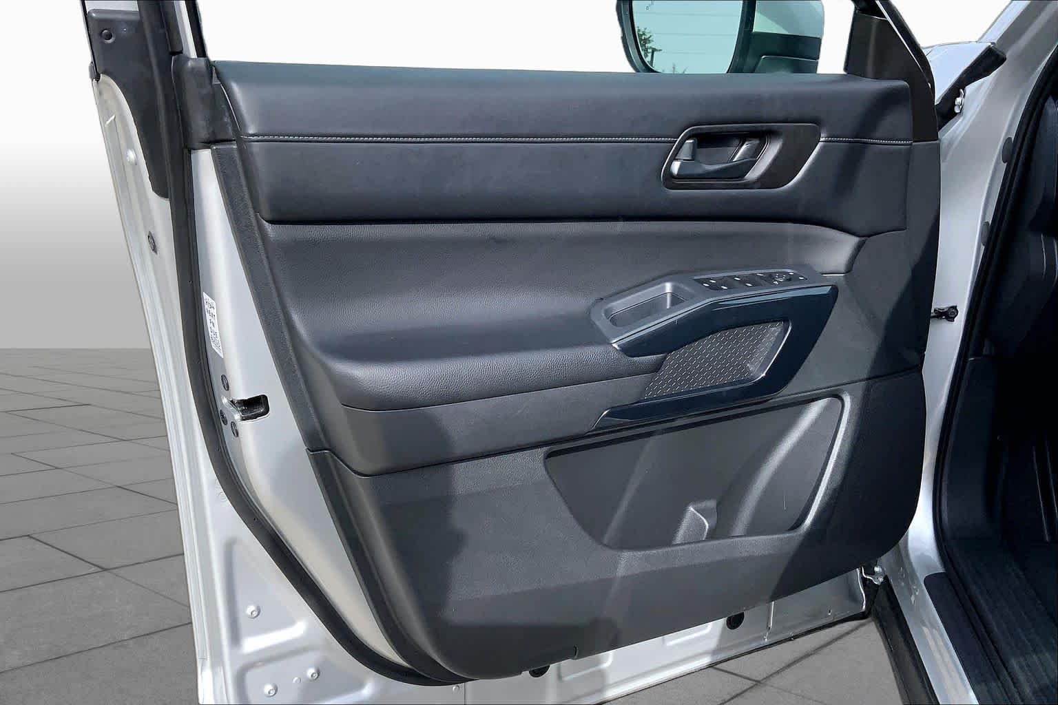 Used 2024 Brilliant Silver Metallic Nissan SV image 21