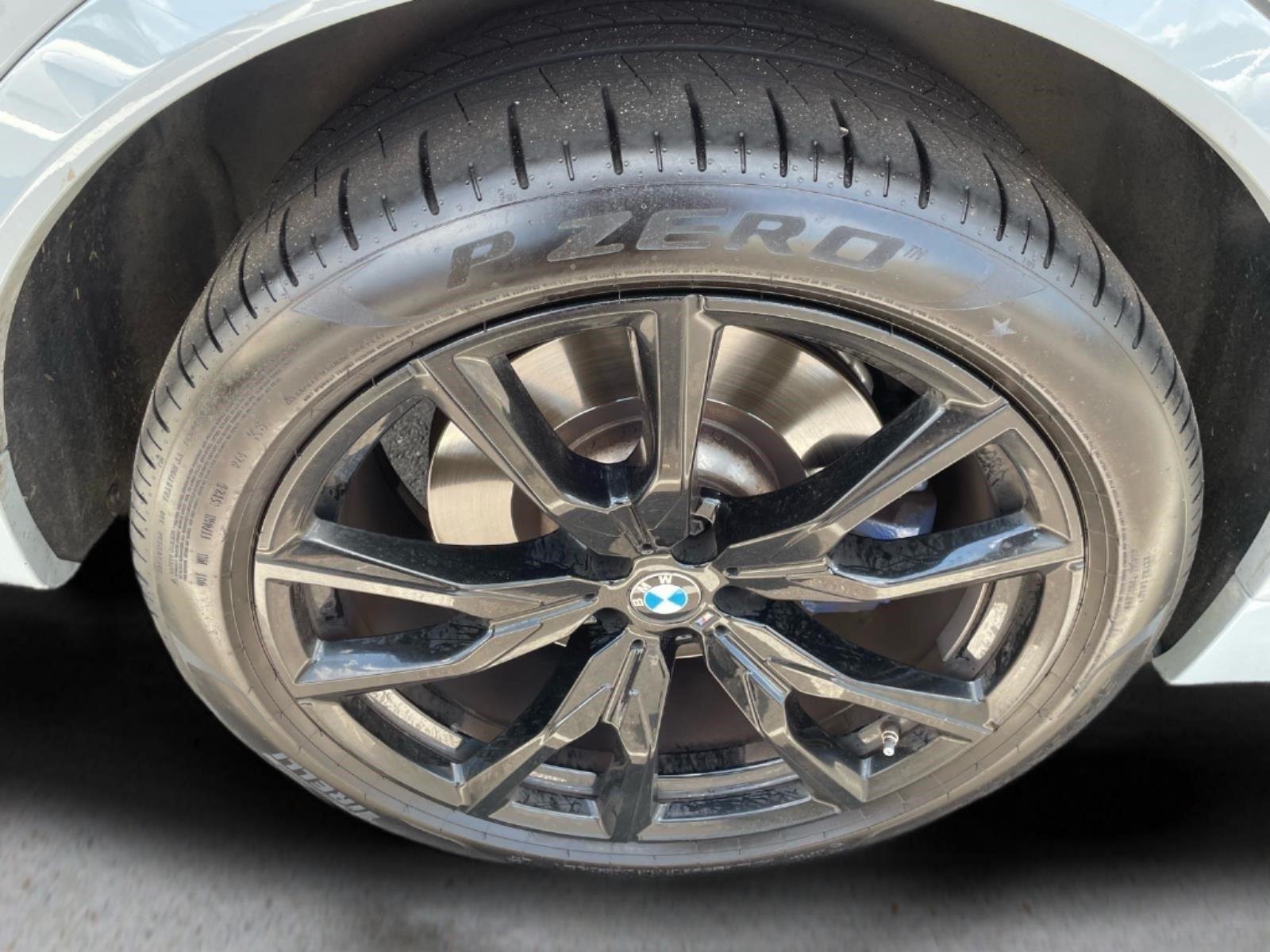 Used 2024 Brooklyn Grey Metallic BMW M60i image 21