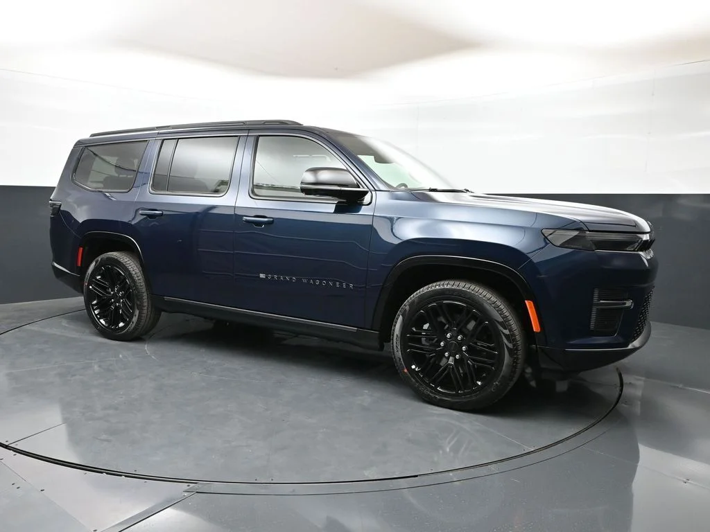 New 2026 Fathom Blue Pearl-Coat Exterior Paint (Late Availability) Jeep Limited Reserve image 1