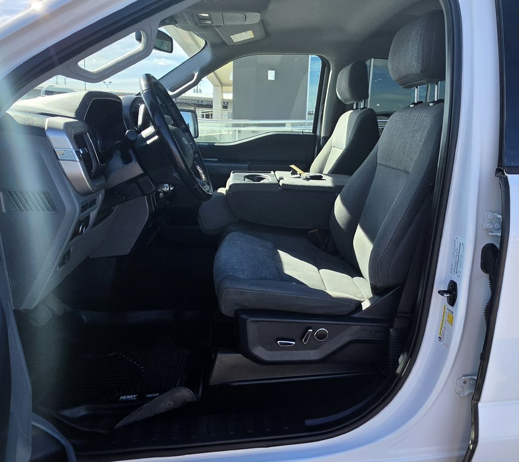 Used 2021 Oxford White Ford XLT image 15