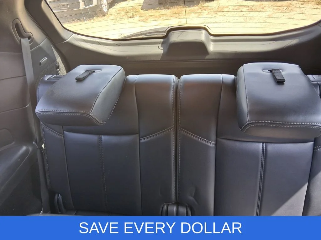 Used 2019 White Nissan SL image 12