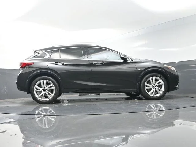 Used 2019 Black INFINITI LUXE image 53