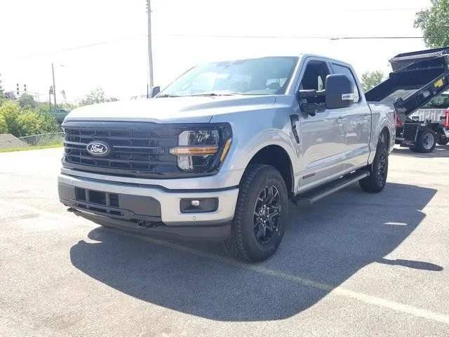 New 2026 Iconic Silver Metallic Ford XLT image 9