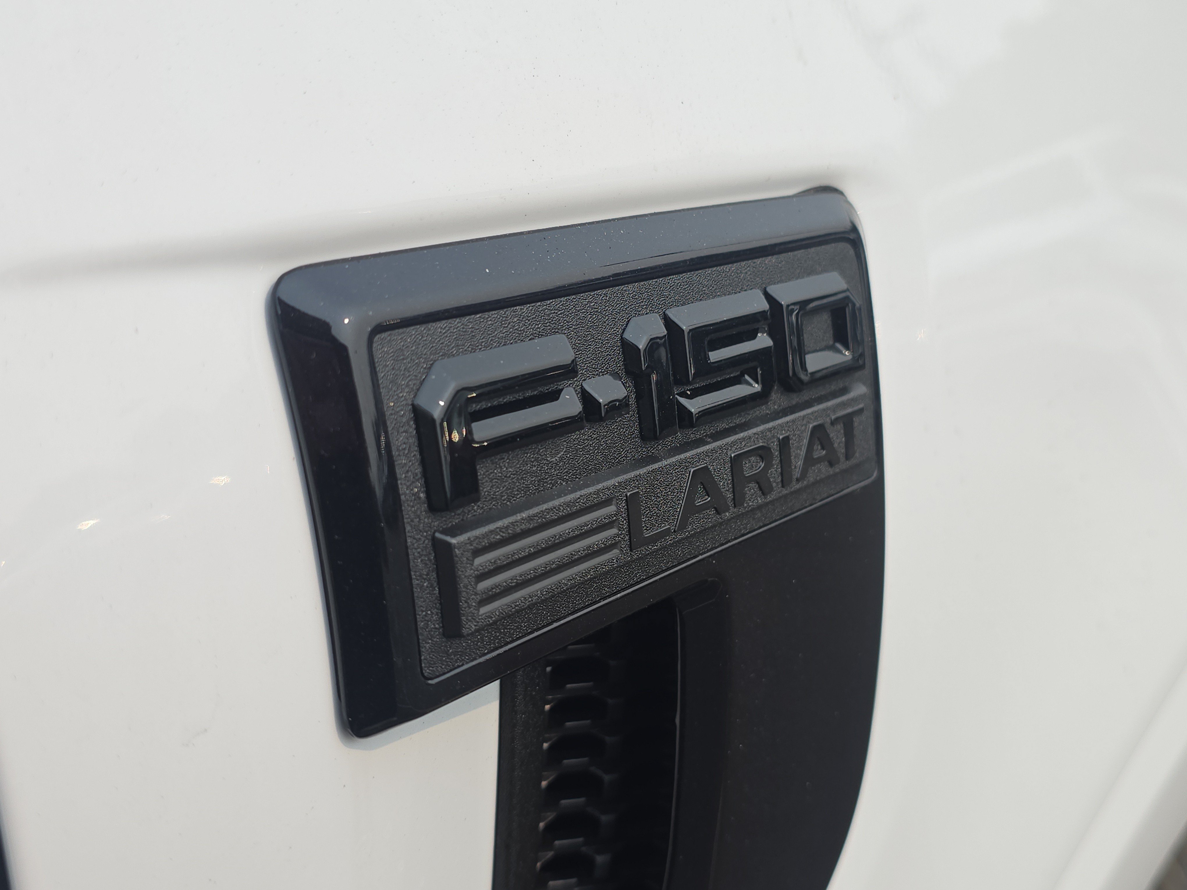 New 2026 Oxford White Ford Lariat® image 6
