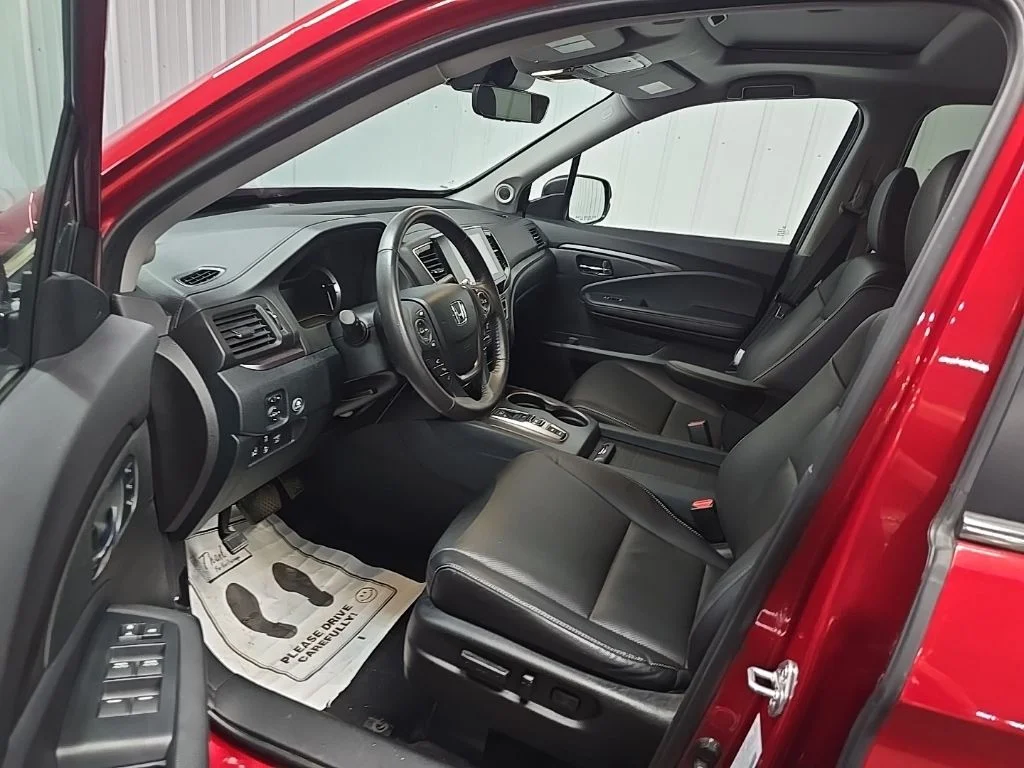 Used 2023 Red Honda RTL image 29