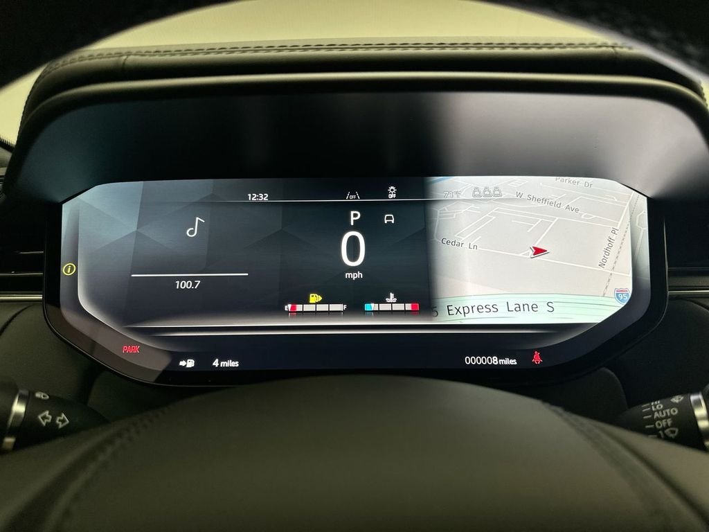 New 2026 Santorini Black Land Rover Dynamic SE image 15