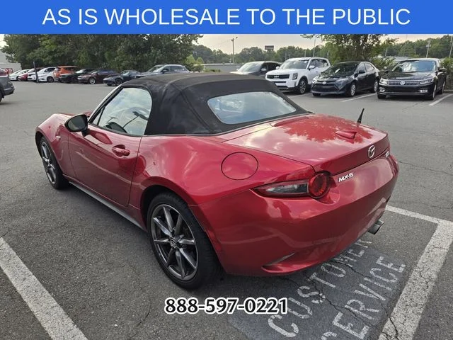 Used 2016 Red Metallic MAZDA GRAND TOURING image 2