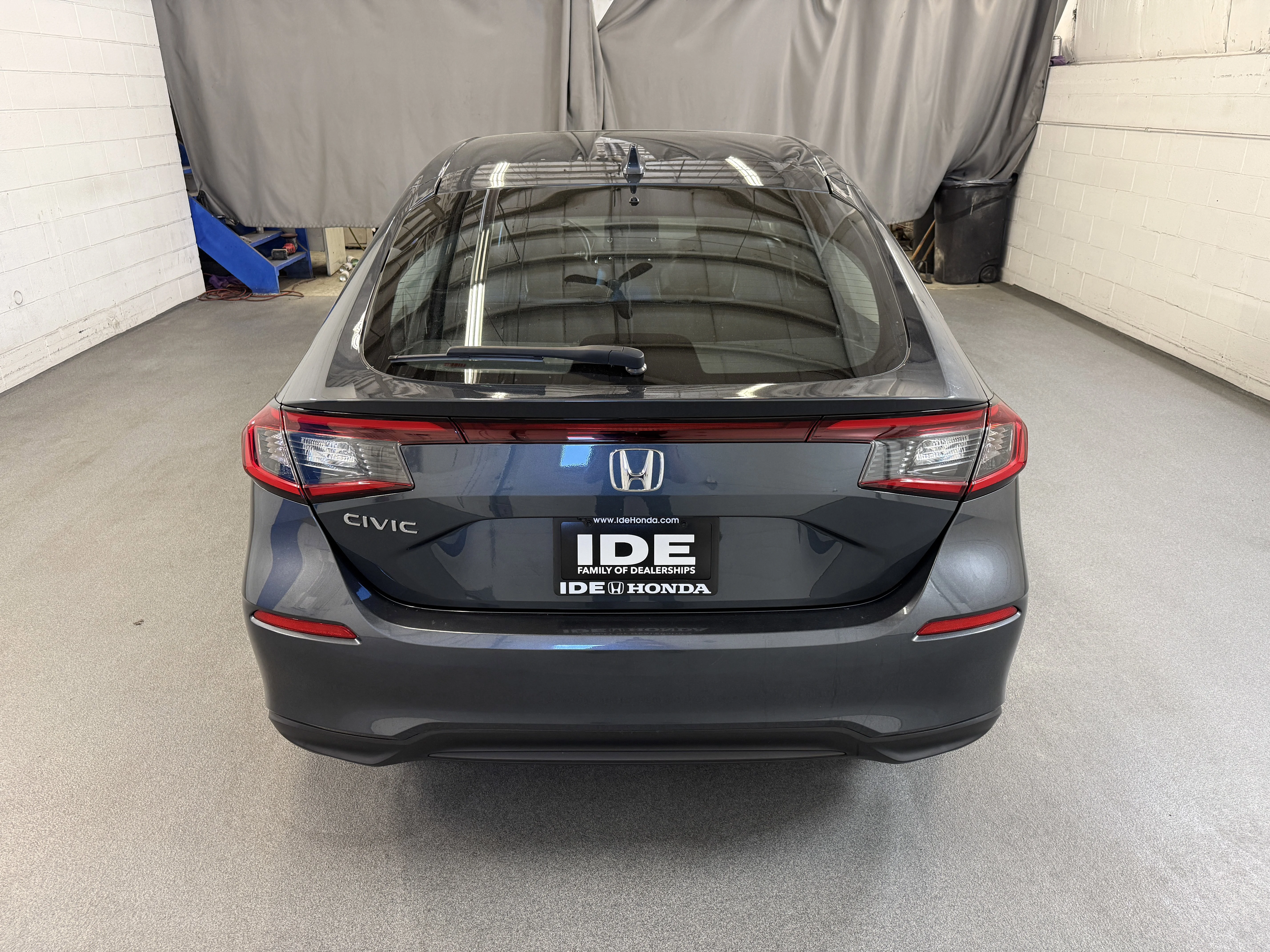 Certified Used 2023 Meteorite Gray Metallic Honda EX-L image 7
