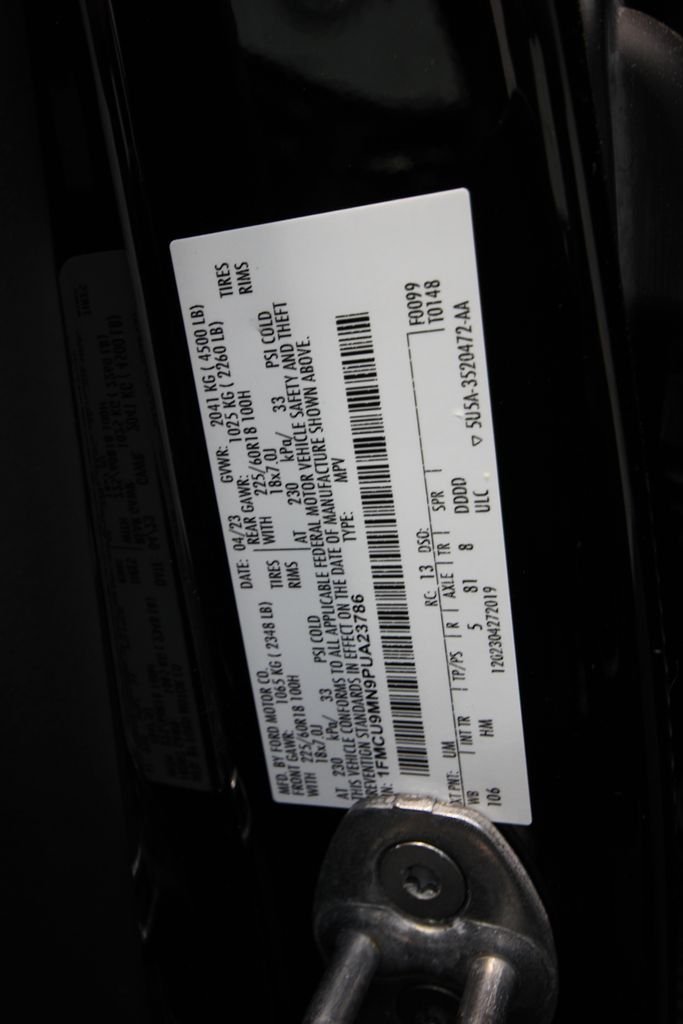 Used 2023 Black Ford ST-Line image 28