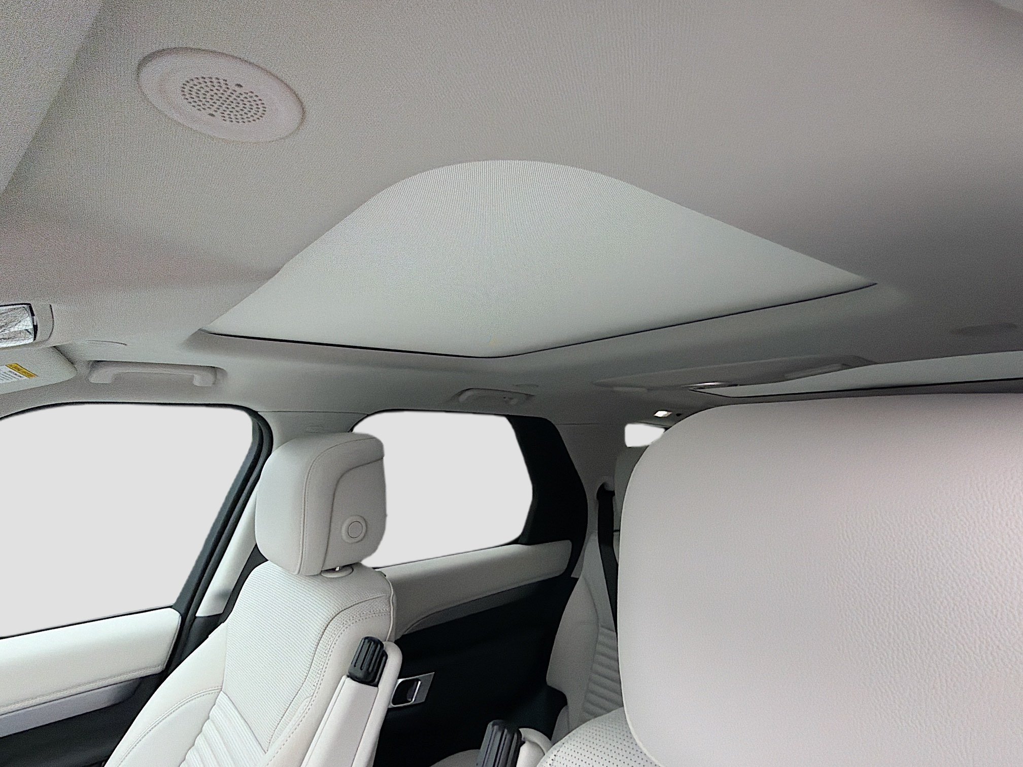 New 2026 Fuji White Land Rover Gemini Edition image 28