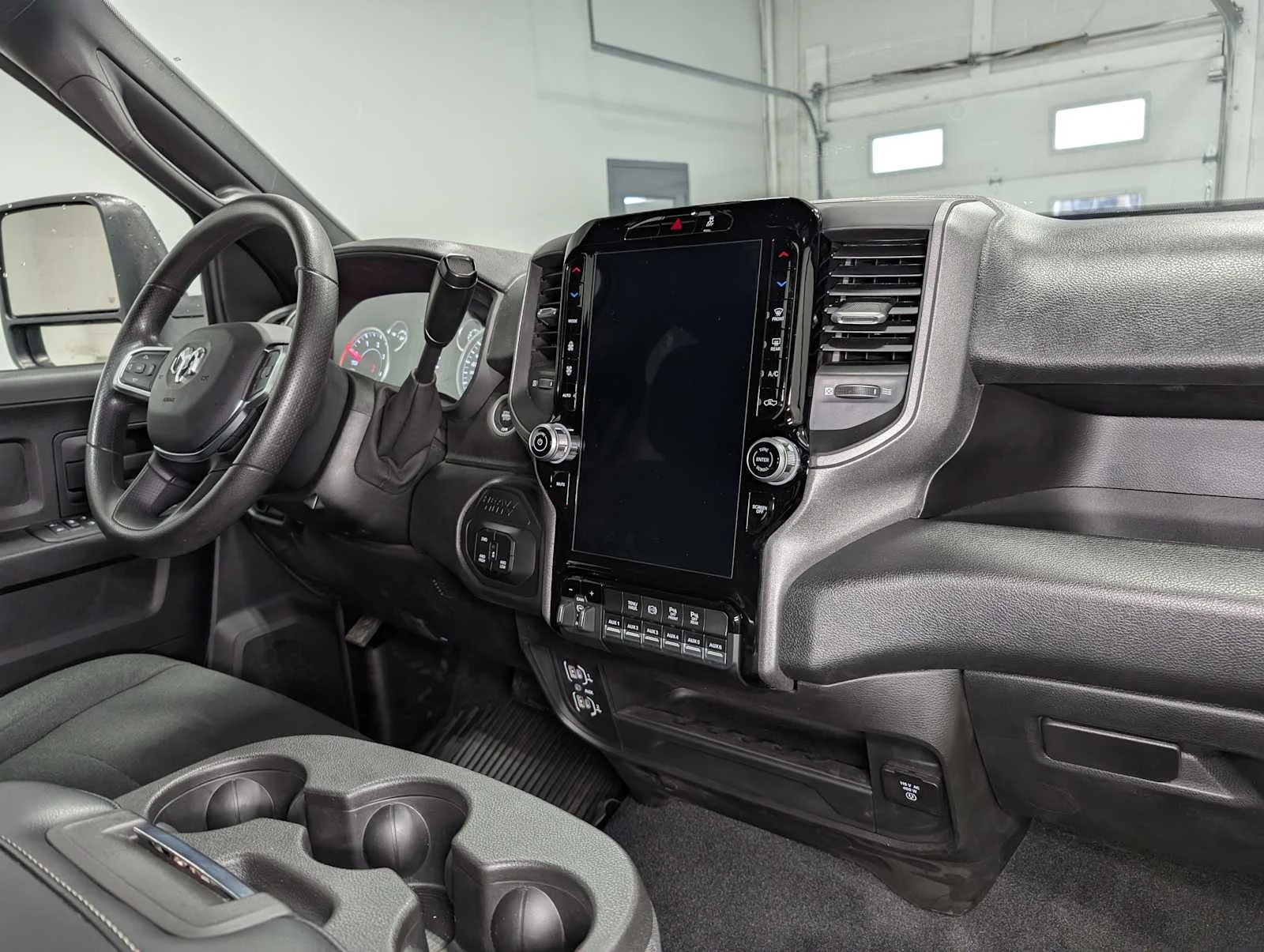 Used 2025 Diamond Black Crystal Pearlcoat Ram Tradesman image 46