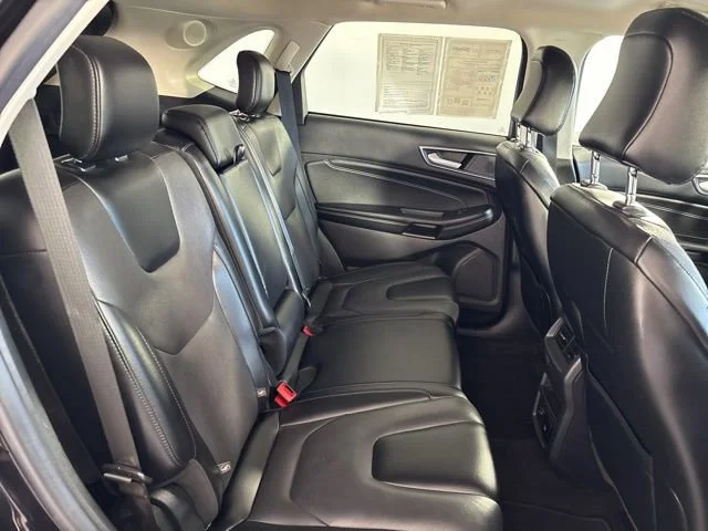 Used 2022  Ford Titanium image 25