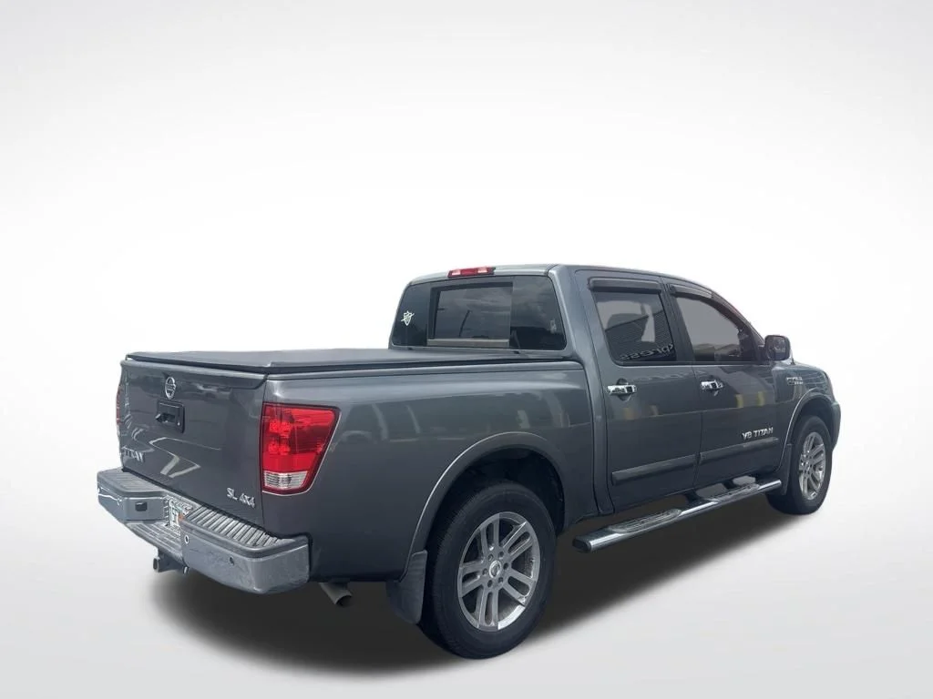 Used 2013 Gun Metallic Nissan SL image 11
