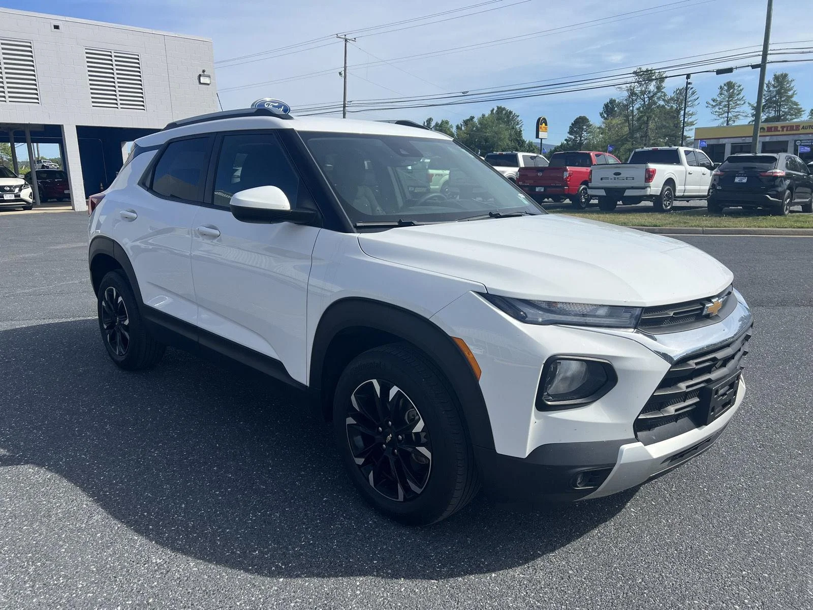 2023 Chevrolet Trailblazer LT AWD's photo