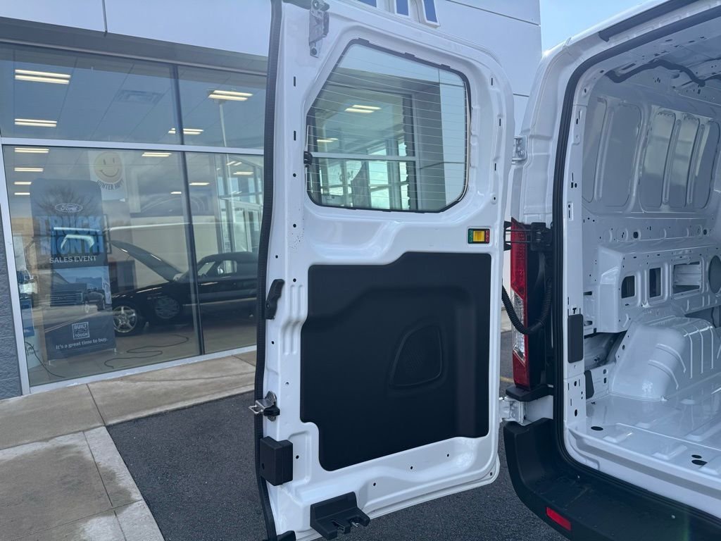 2026 Ford Transit Van Base - Photo 31