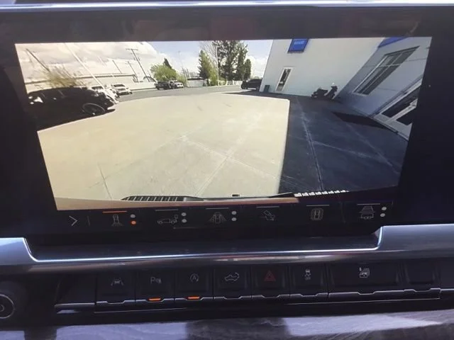 2025 Chevrolet Silverado 1500 LTZ - Photo 18