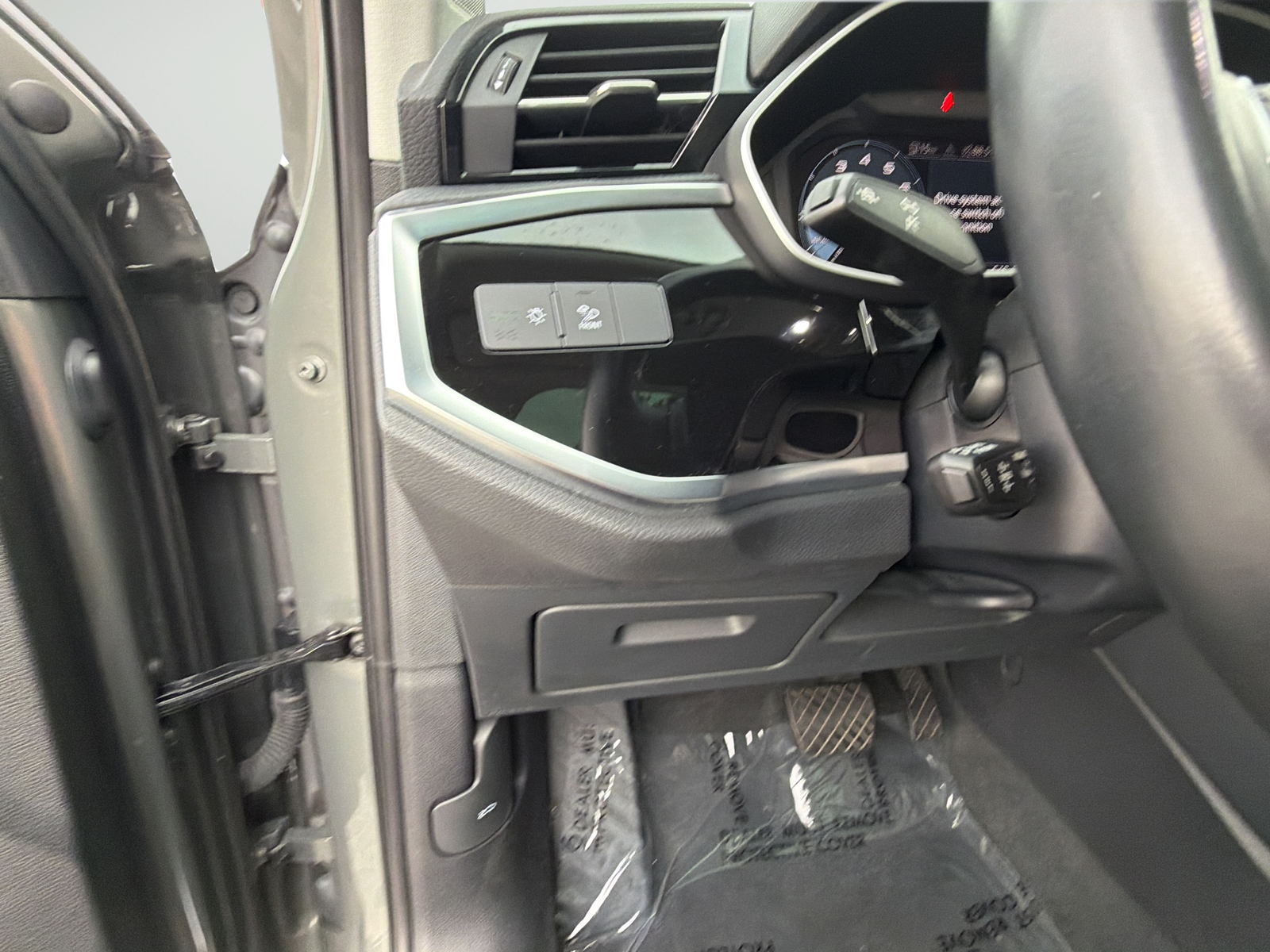 Used 2024  Audi Premium image 23