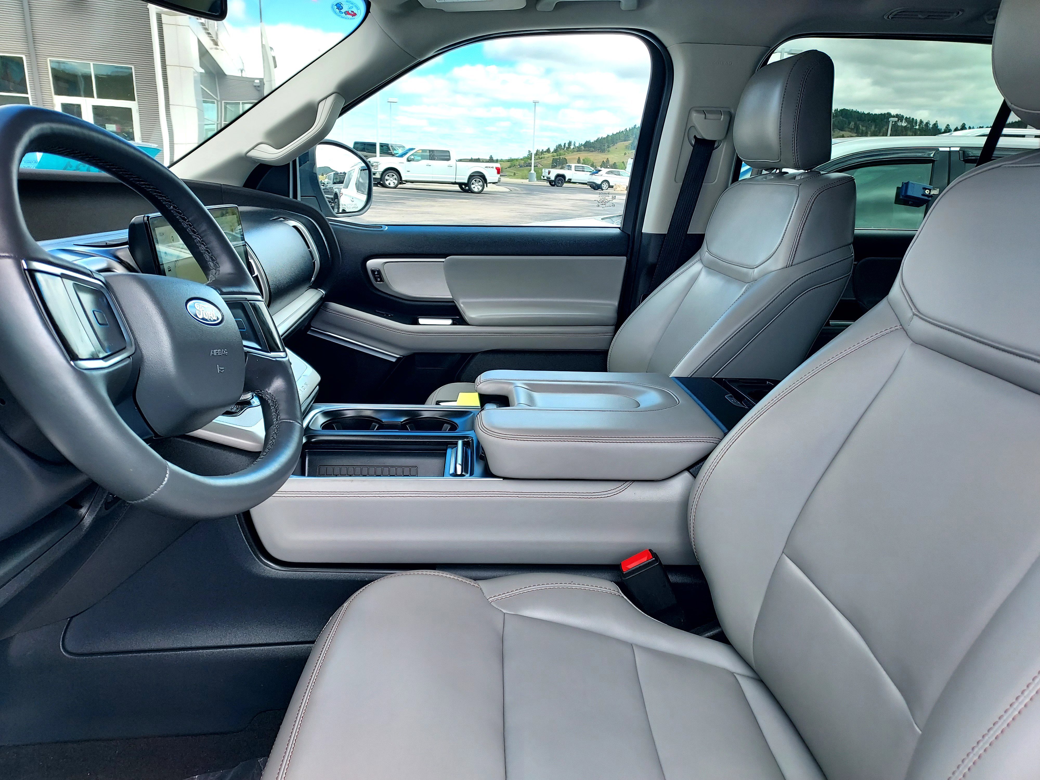 Used 2025 White Ford Active image 14