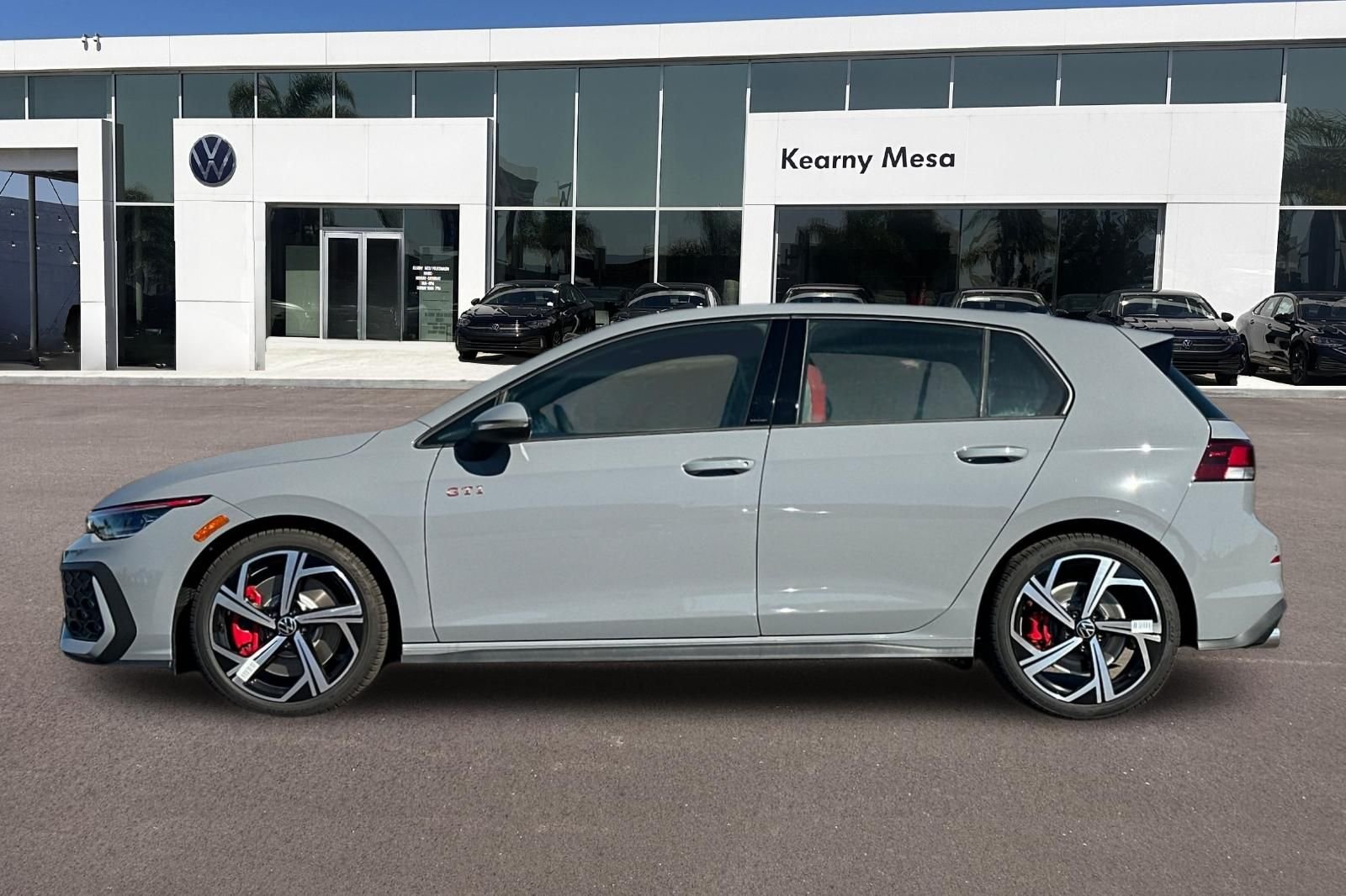 New 2026 Moonstone Gray Volkswagen 2.0T SE image 7