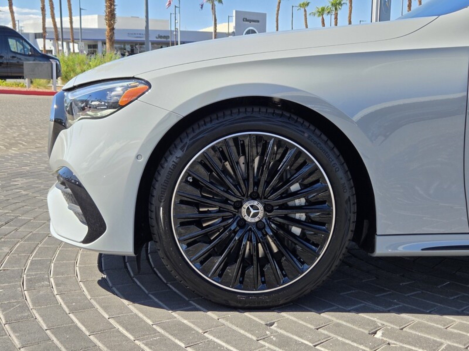 New 2027 MANUFAKTUR Alpine Grey Mercedes-Benz E 450 4MATIC® Sedan image 10