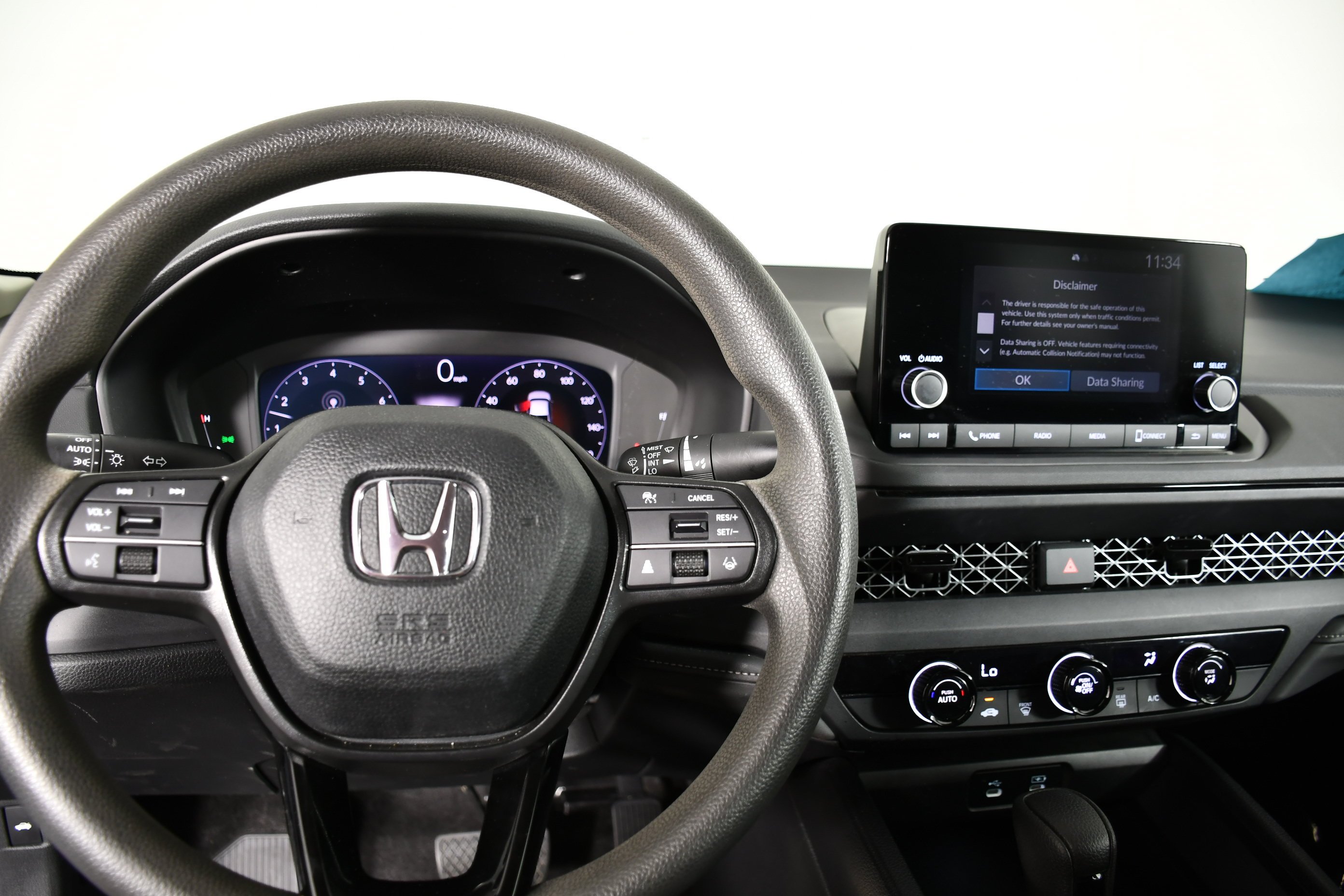 Certified Used 2024 Solar Silver Metallic Honda LX image 16