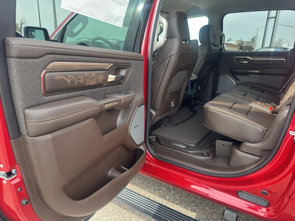 New 2026 Molten Red Pearl-Coat Exterior Paint RAM Longhorn image 14