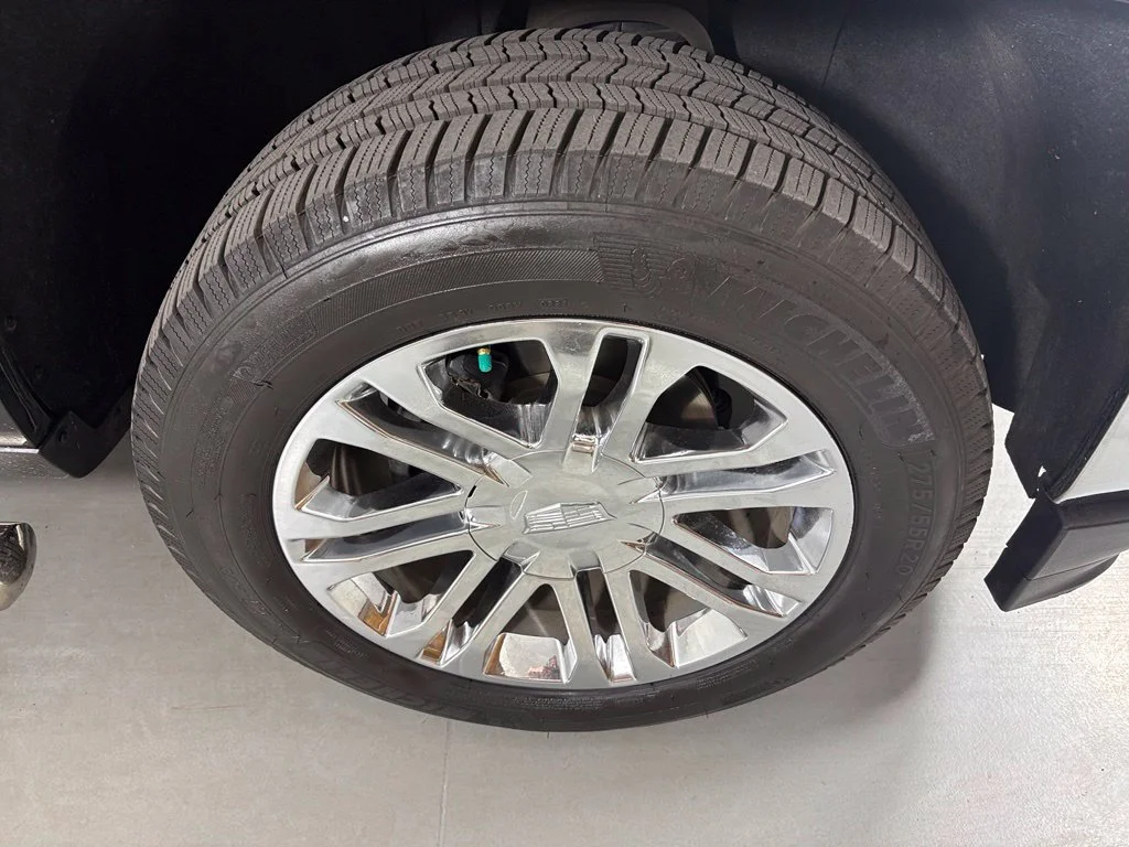 Used 2016 BLACK Chevrolet LT image 14