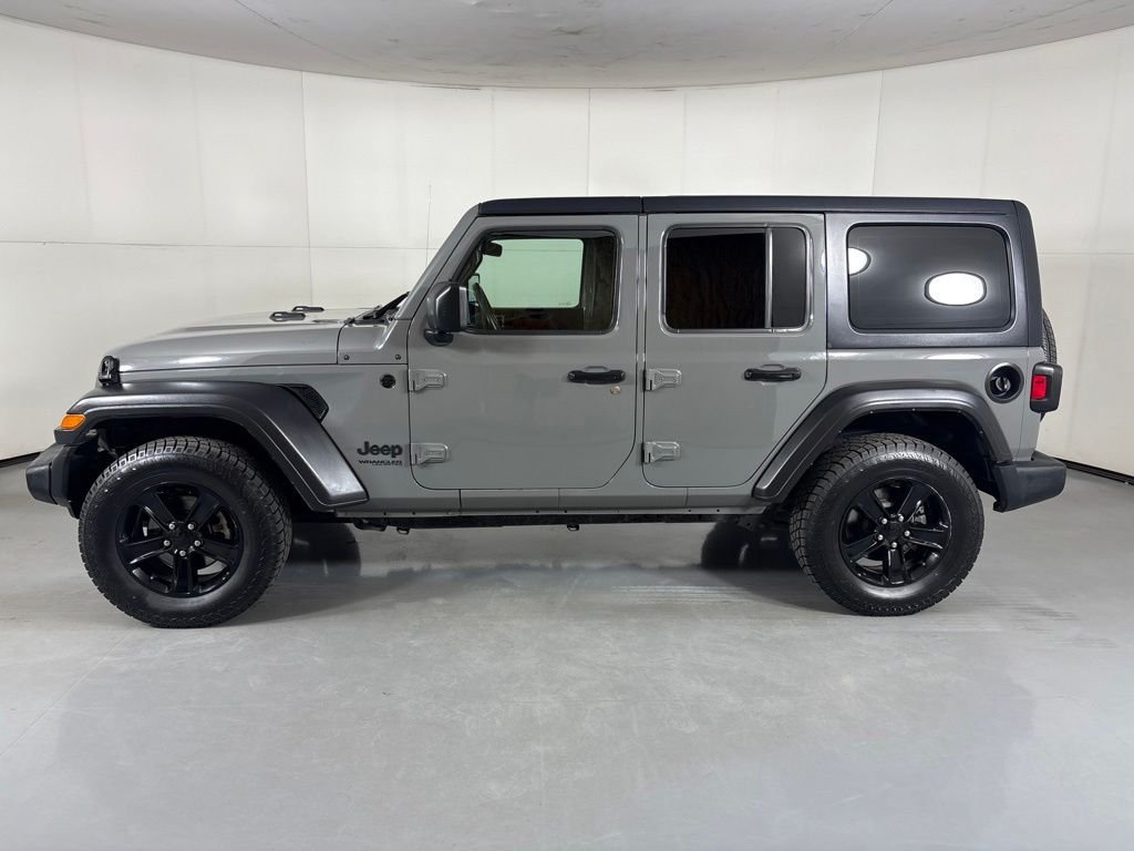 Used 2022 Gray Jeep Unlimited Sport Altitude image 5