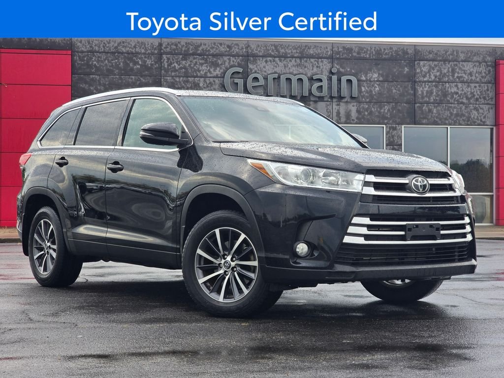 Used 2019 Black Toyota XLE image 2