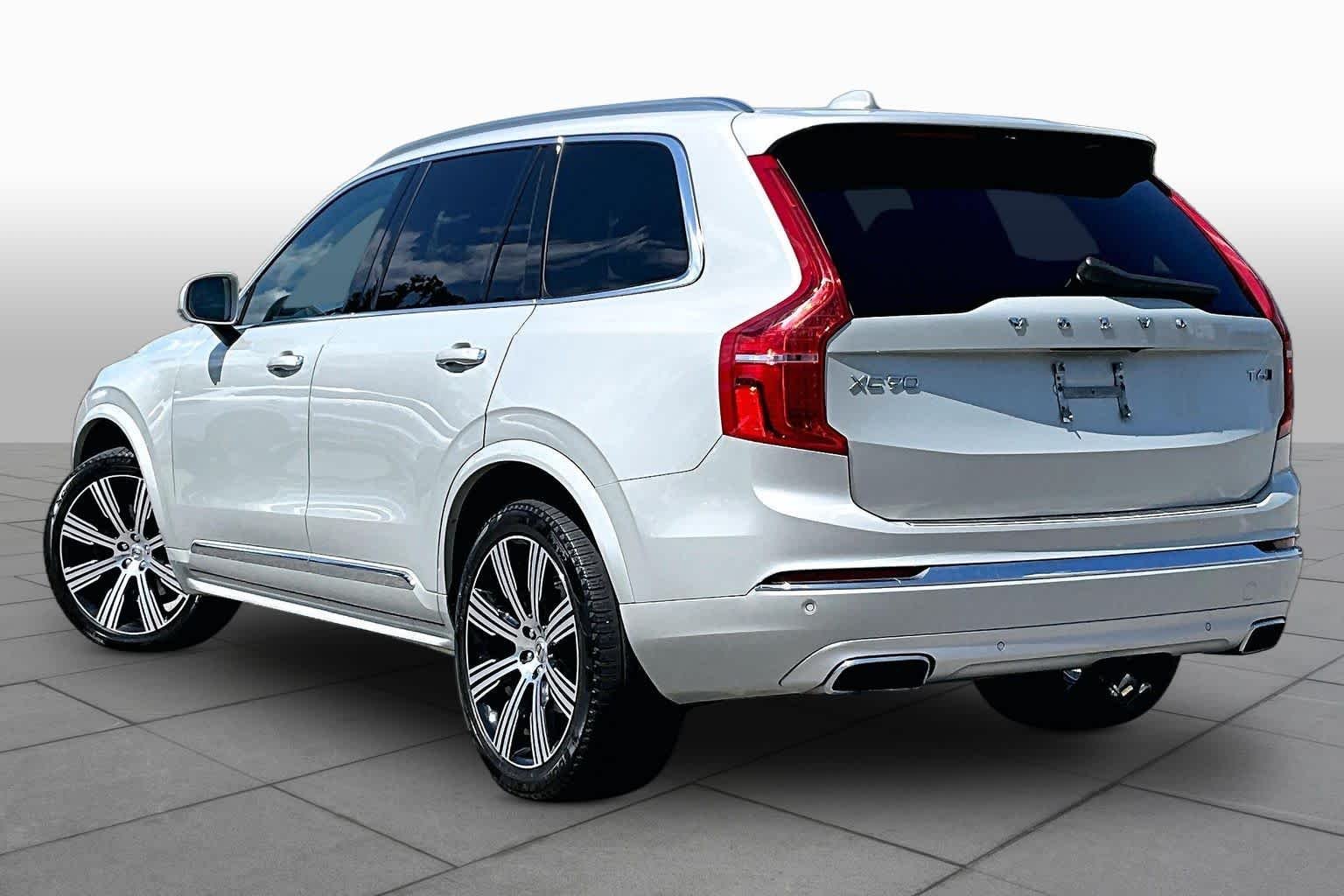Used 2021 Birch Light Metallic Volvo Inscription image 12