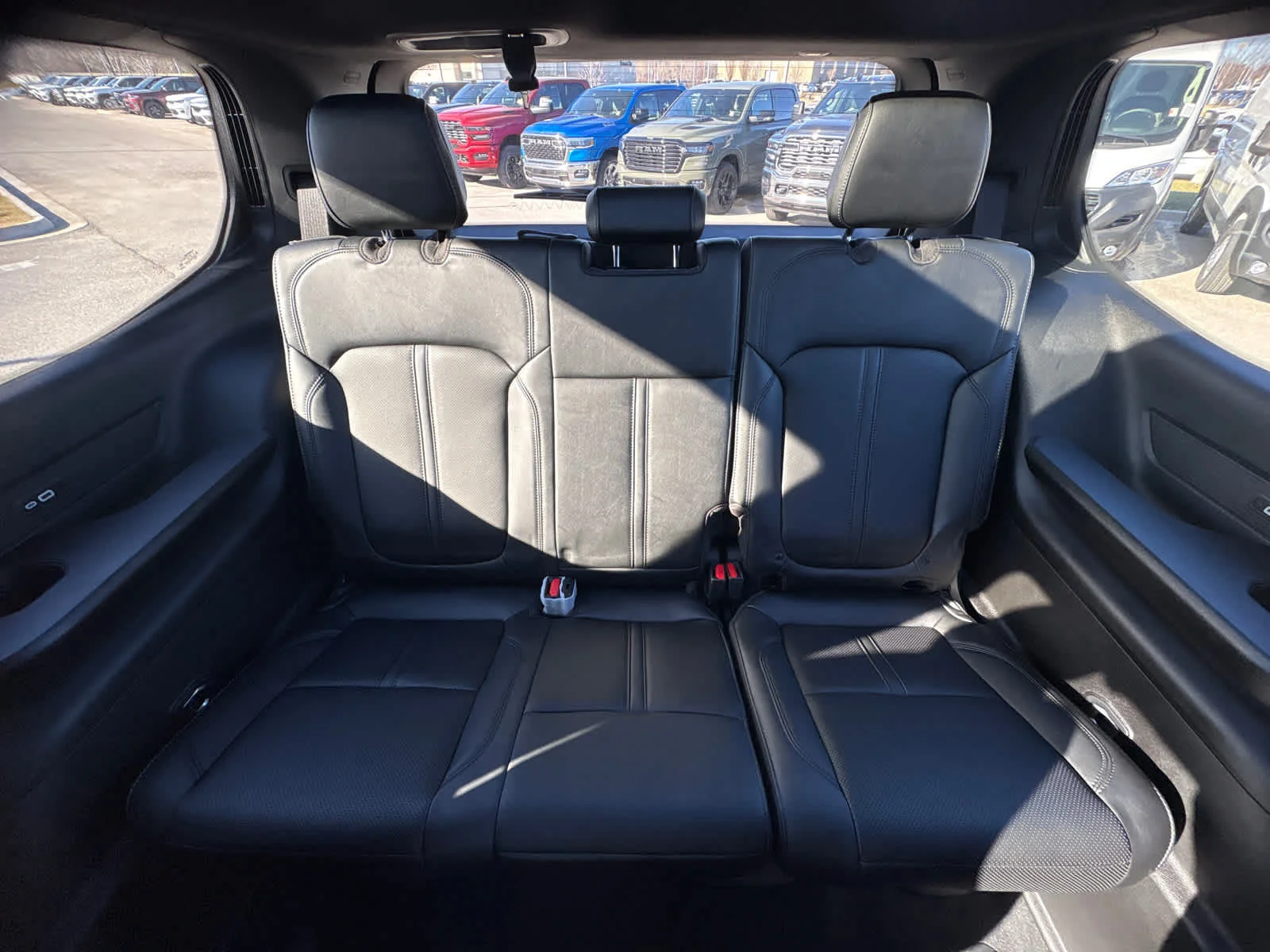 New 2026 Velvet Red Pearlcoat Jeep Limited Reserve image 18