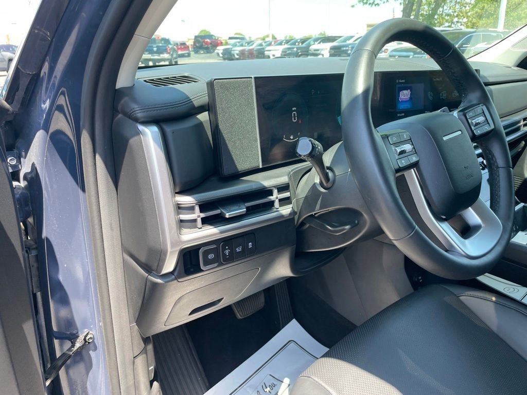Used 2025 Blue Hyundai SEL image 19