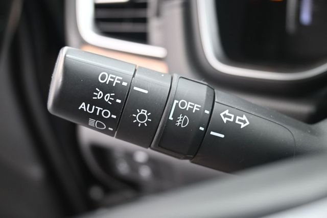 2022 Honda CR-V Touring - Photo 18