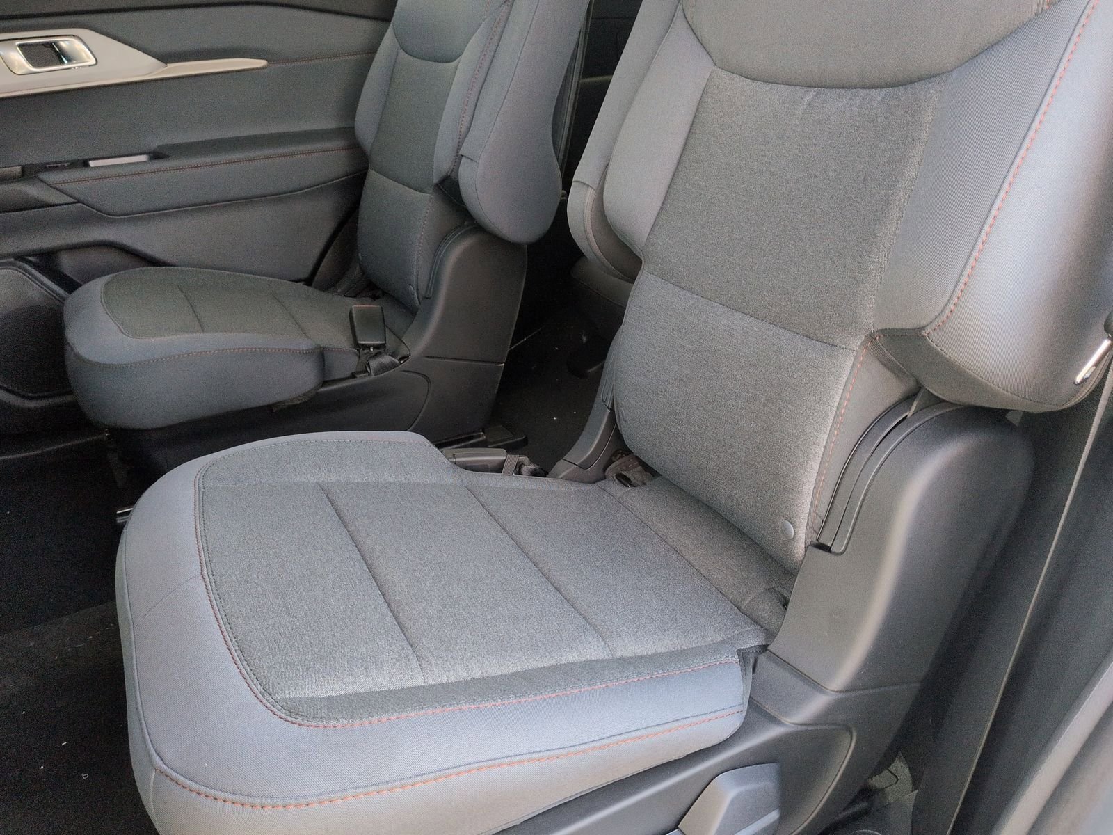 2025 Ford Explorer Active - Photo 20