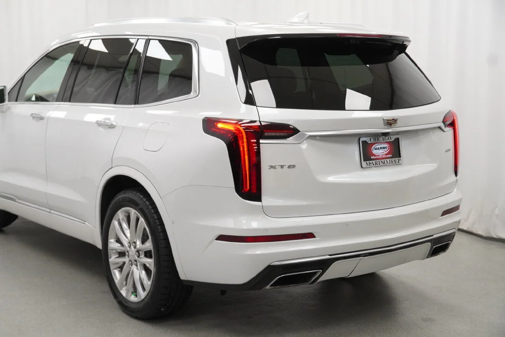 Used 2020 White Cadillac Premium Luxury image 17