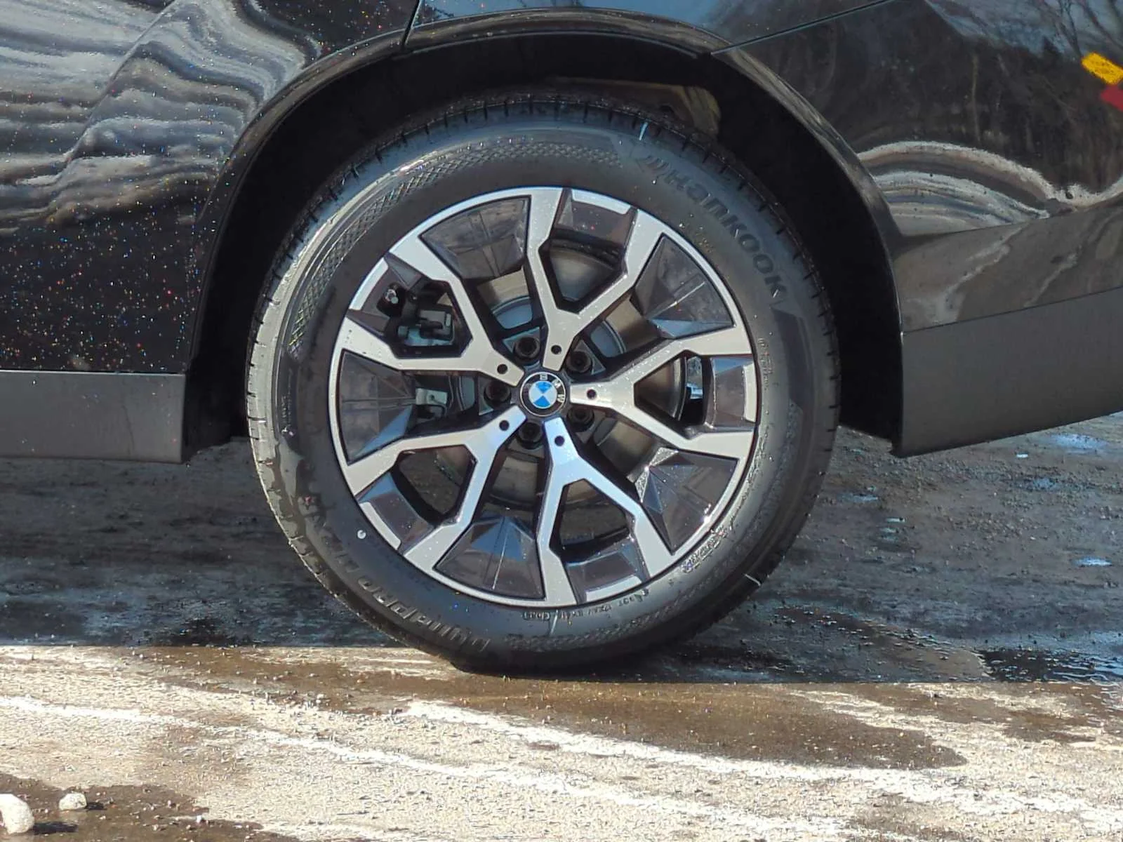 New 2026 Black Sapphire Metallic BMW 30 xDrive image 13