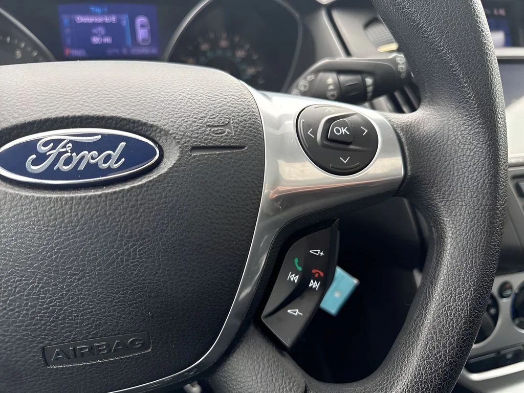 Used 2013 Red Ford SE image 15