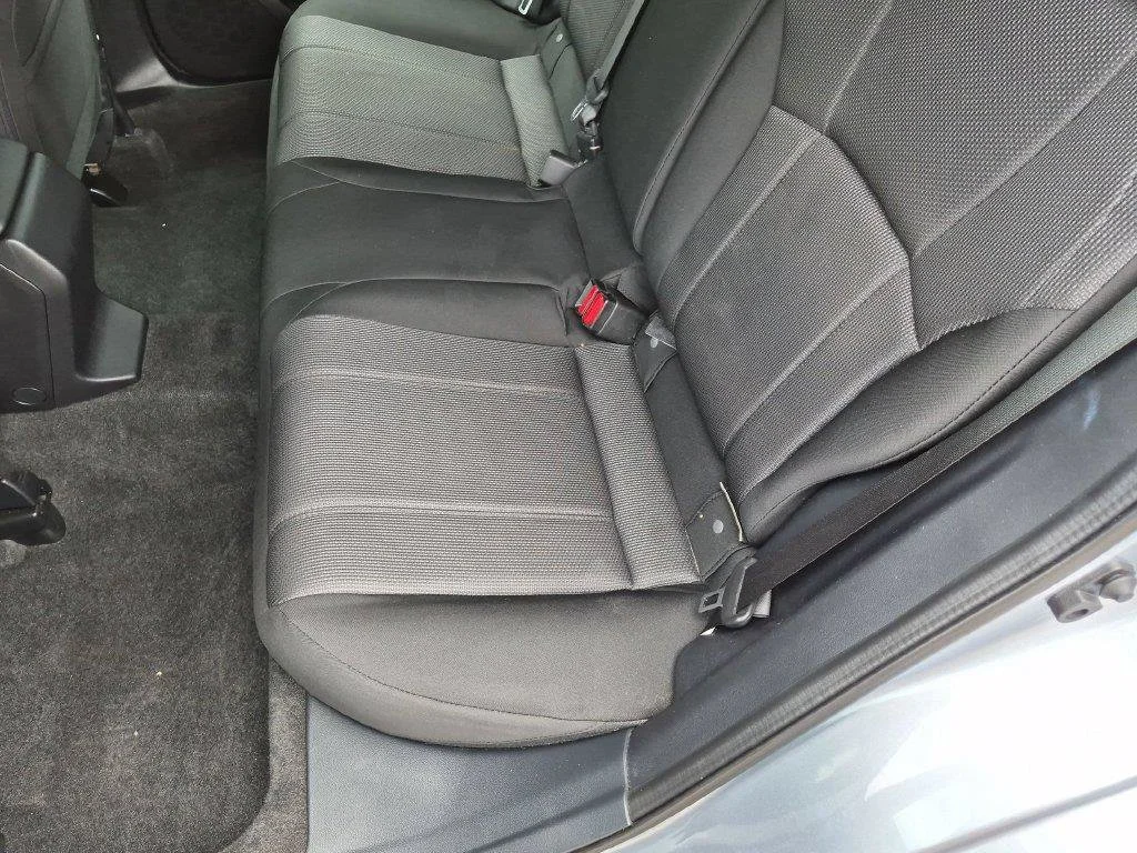 Used 2020 Silver Subaru Base image 21