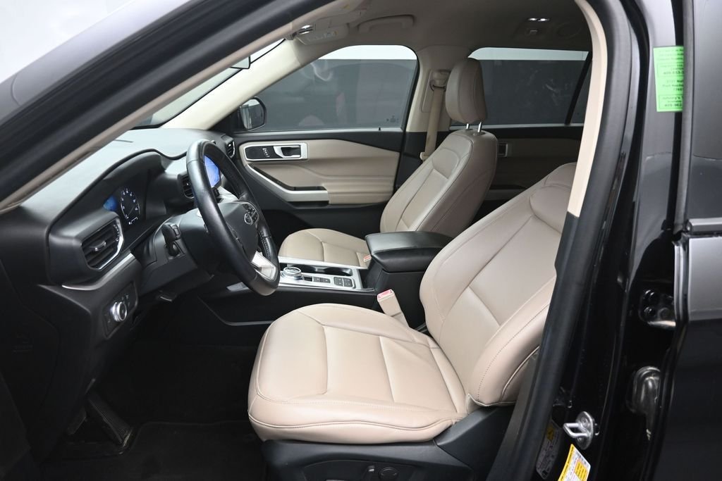 Used 2021 Black Ford XLT image 18
