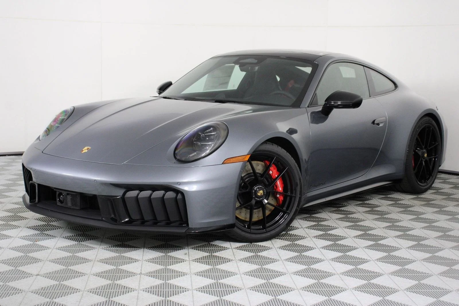 2026 Porsche 911 GTS