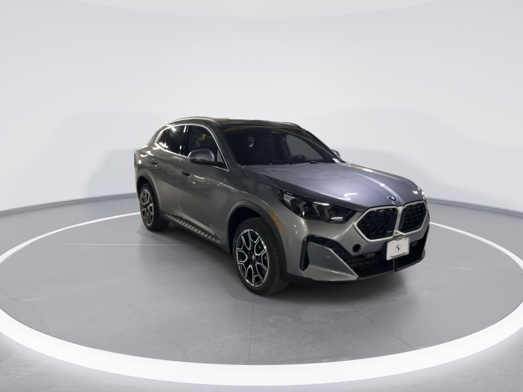 Used 2026 Gray BMW xDrive28i image 2