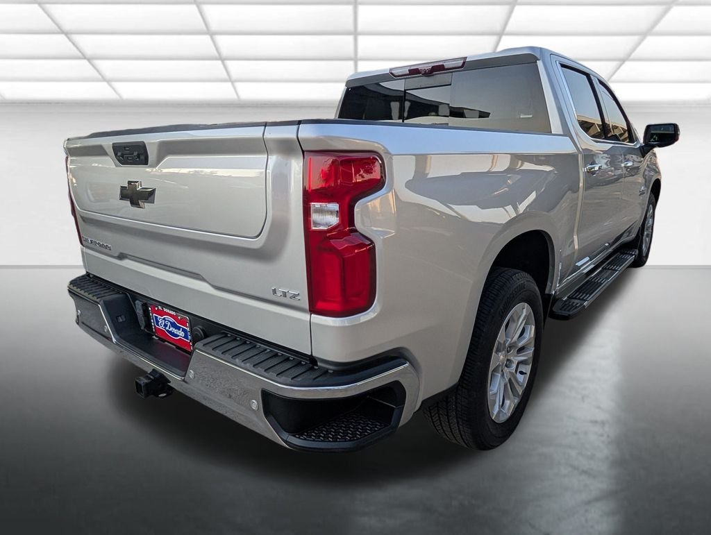 Used 2022 Silver Chevrolet LTZ image 32