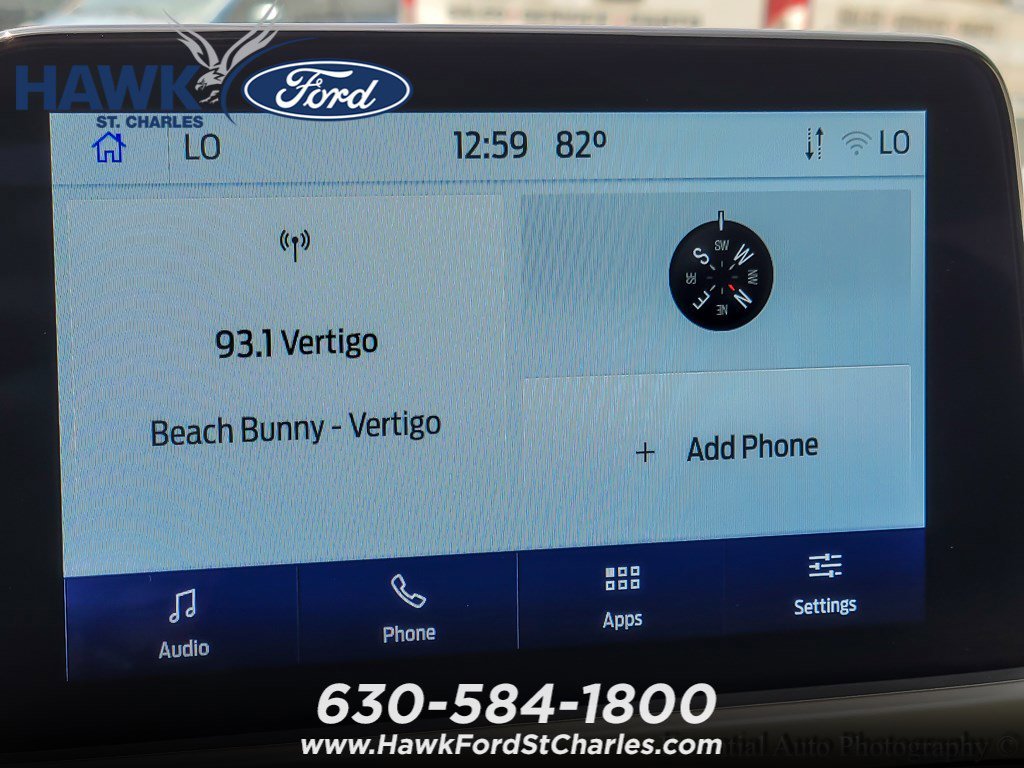 Used 2022 Oxford White Ford SE image 12