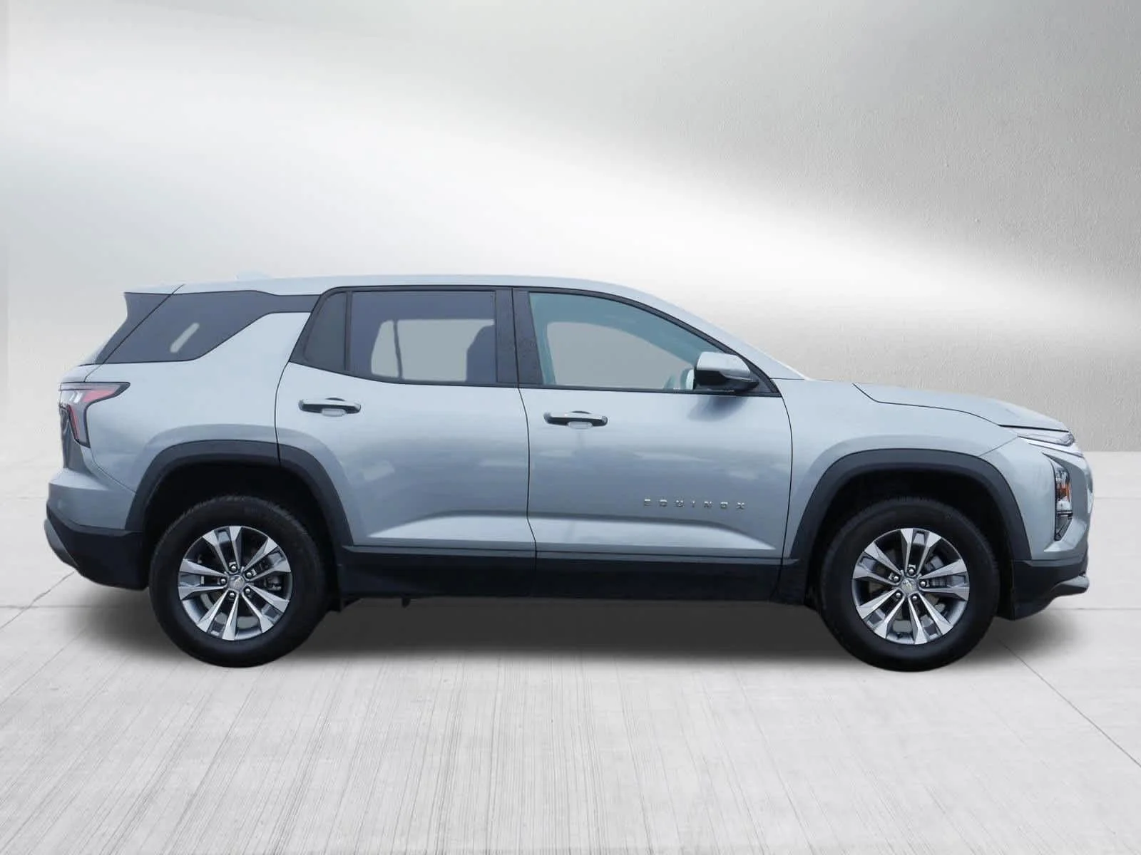 2025 Chevrolet Equinox LT - Photo 8